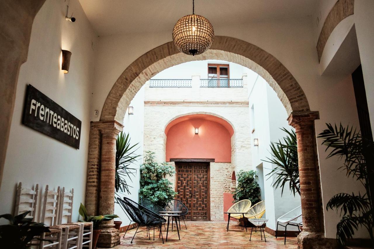 Frenteabastos Suites Cafe Hostal & Apartments Carmona  Exteriör bild