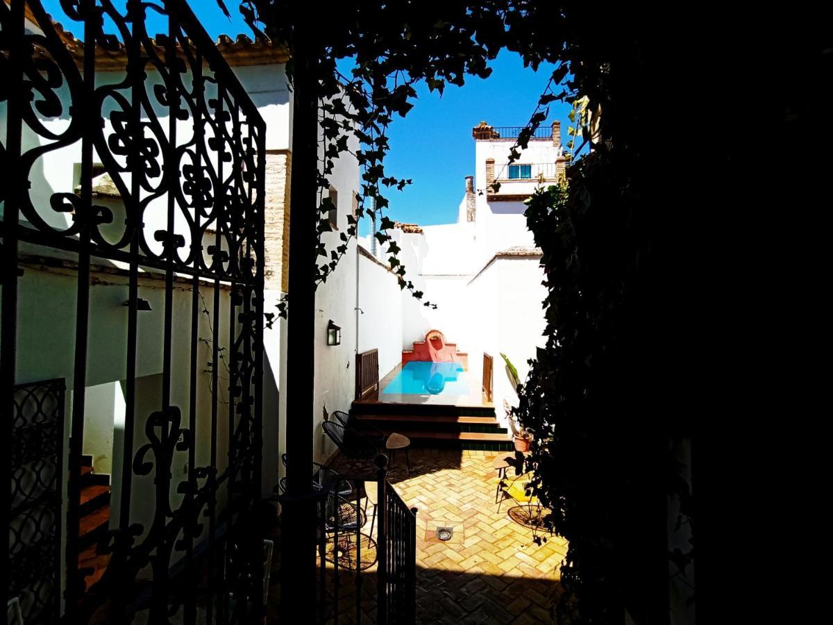Frenteabastos Suites Cafe Hostal & Apartments Carmona  Exteriör bild