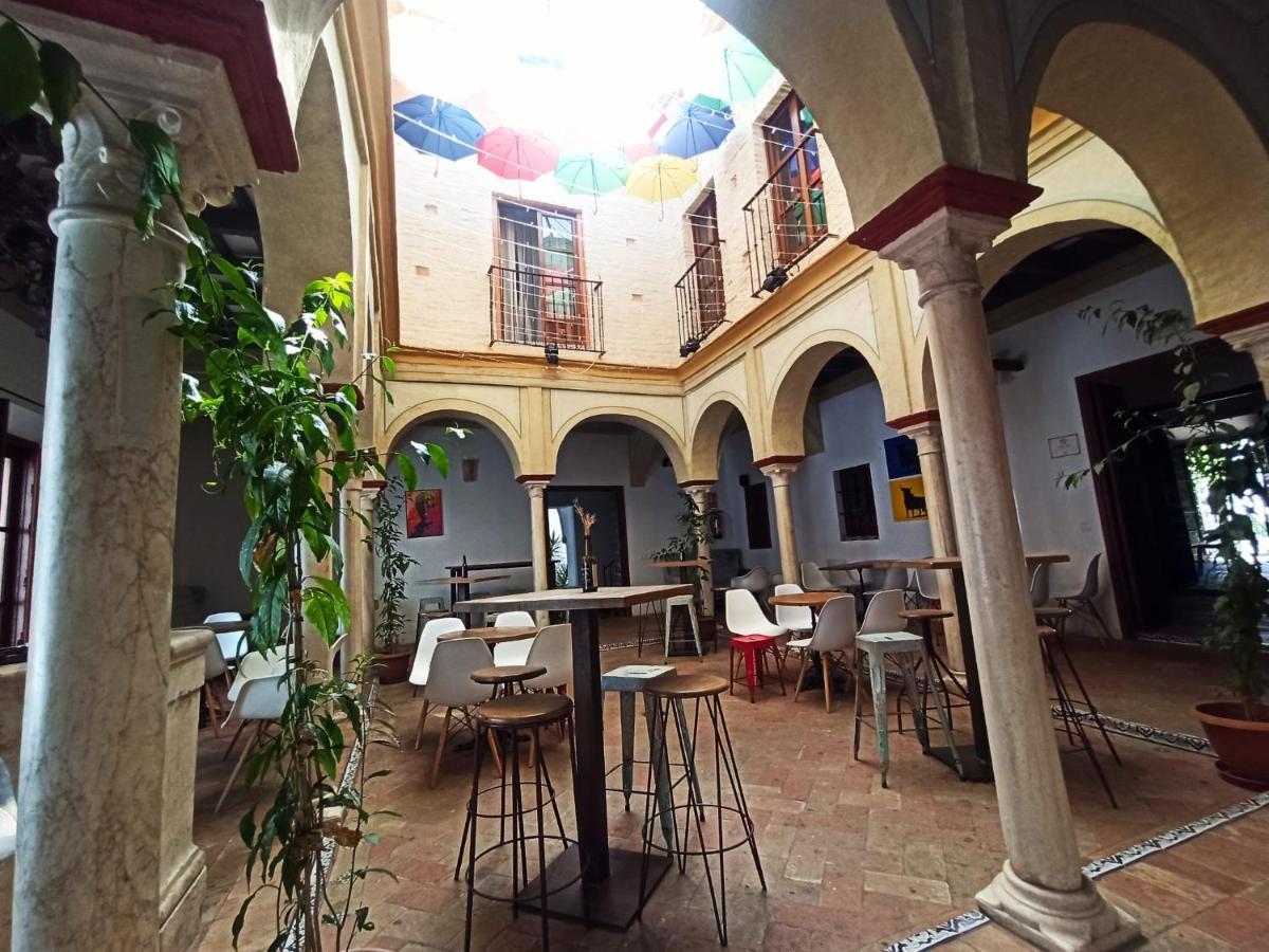 Frenteabastos Suites Cafe Hostal & Apartments Carmona  Exteriör bild