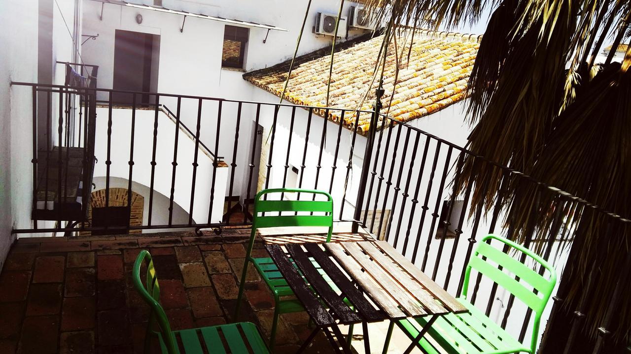Frenteabastos Suites Cafe Hostal & Apartments Carmona  Exteriör bild